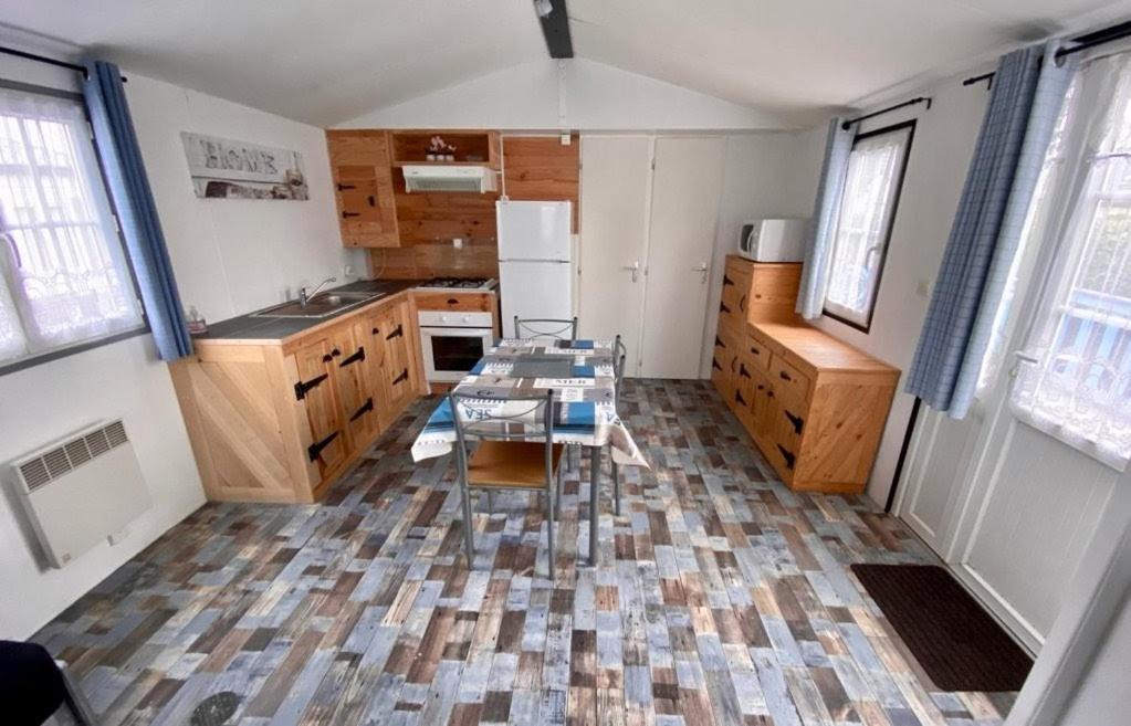 Mobilhome Emplacement 21 Biville-sur-Mer Екстериор снимка